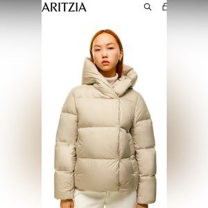 BRAND NEW ARITZIA Babaton
Duvet Puffer Short
L (fits 10-12) Almond Tan, tags att